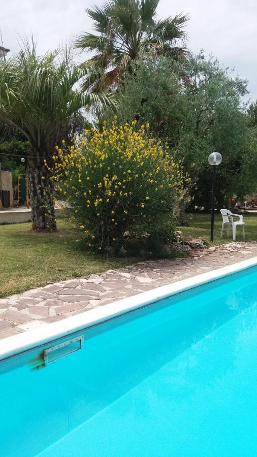 La Ginestra Bed & Breakfast Трани Екстериор снимка