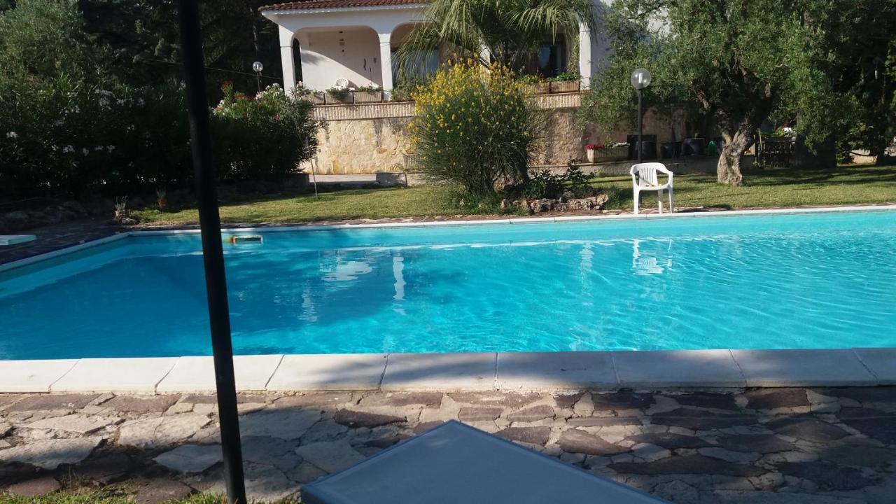 La Ginestra Bed & Breakfast Трани Екстериор снимка
