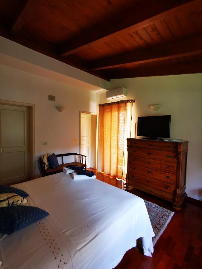 La Ginestra Bed & Breakfast Трани Екстериор снимка