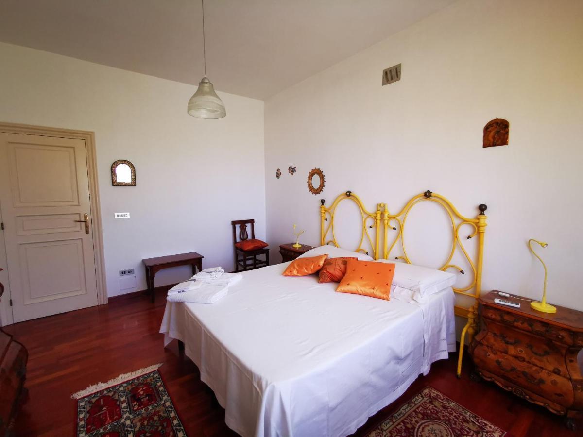 La Ginestra Bed & Breakfast Трани Екстериор снимка